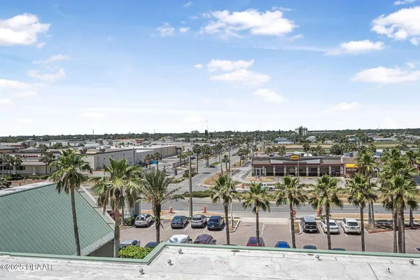 $79,900 | 2700 North Atlantic Avenue, Unit 403, Daytona Beach, FL 32118