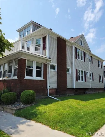 $1,250 | 2500 Delaware Avenue, Buffalo, NY 14216
