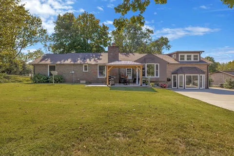 $925,000 | 8126 Suzanne Drive, Brentwood, TN 37027