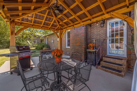 $925,000 | 8126 Suzanne Drive, Brentwood, TN 37027