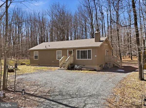 $299,900 | 79 Wild Turkey Circle, Lake Ariel, PA 18436