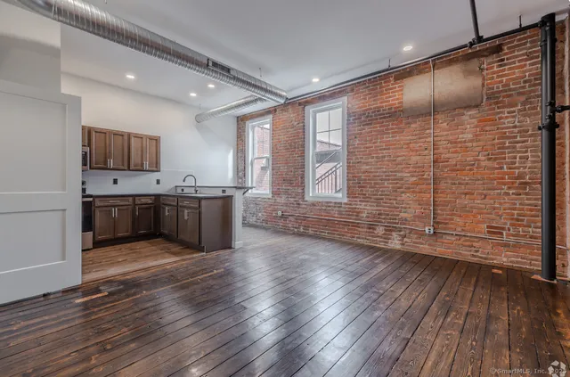 $1,850 | 424 Main Street, Unit F, Middletown, CT 06457