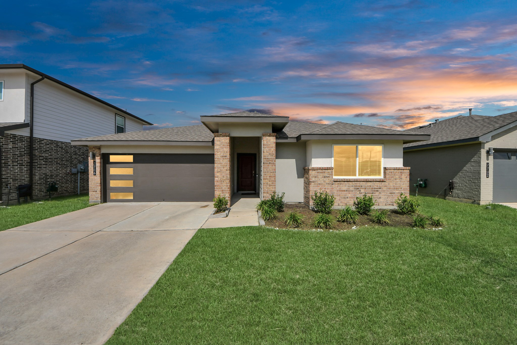7706 Caspian Rnch Drive Rosharon, TX 77583 - Photo 1 of 18 Welcome to 7706 Caspian Ranch Drive