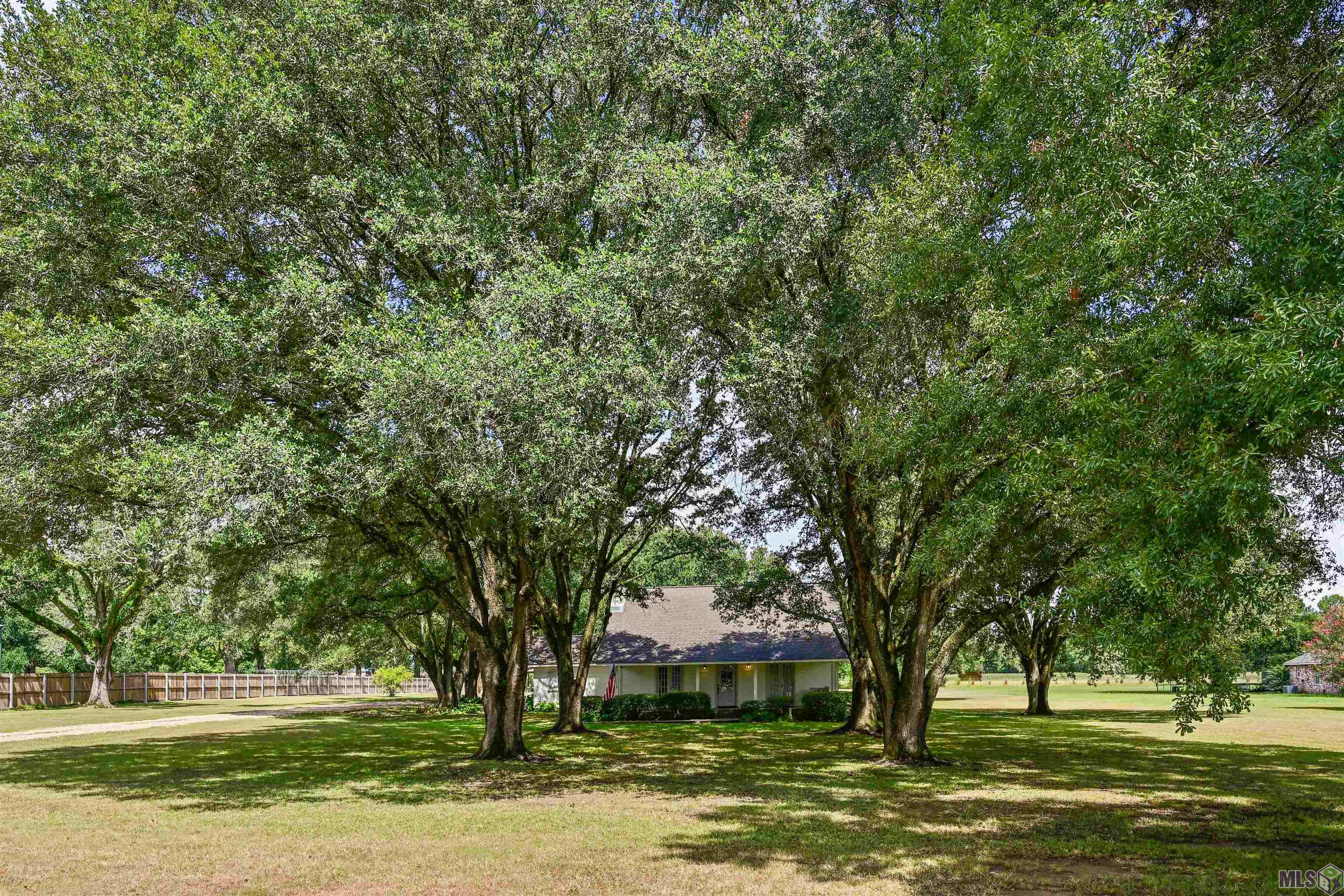 23135 Brian Road Zachary, LA 70791 - Photo 26 of 31 Gallery Image 26