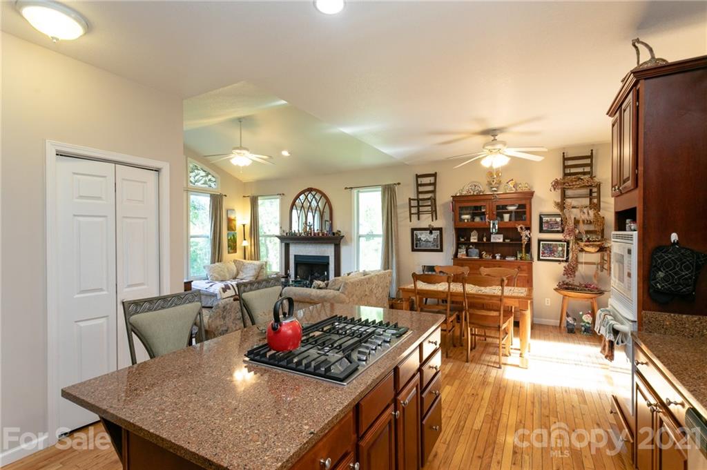56 Dalya Road Swannanoa, NC 28778 - Photo 12 of 48 Gallery Image 12