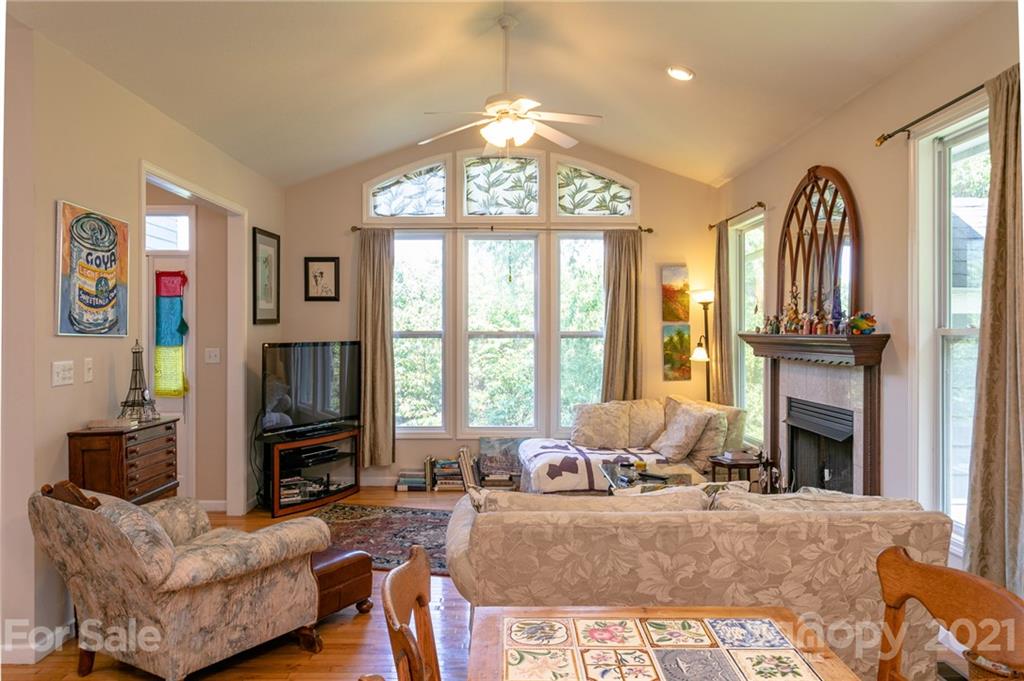 56 Dalya Road Swannanoa, NC 28778 - Photo 8 of 48 Gallery Image 8