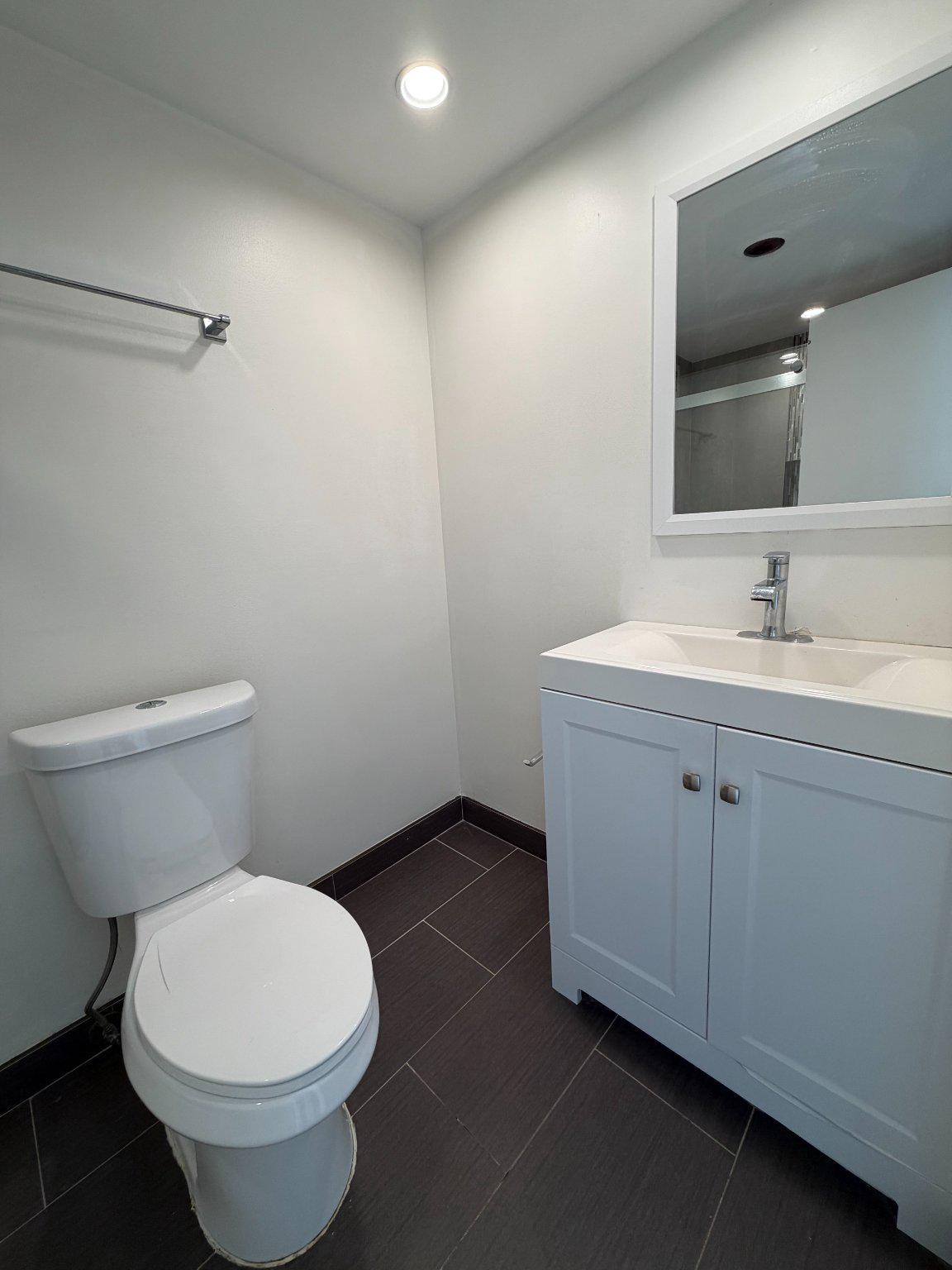 5500 Friendship Boulevard, Unit 2005N Chevy Chase, MD 20815 - Photo 13 of 28 Modern bathroom with sleek finishes.