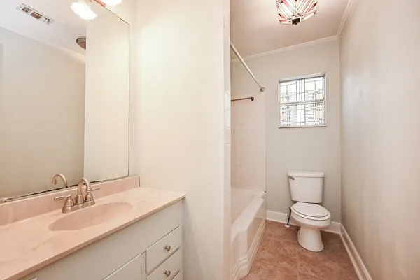 $2,100 | 1707 Key Street, Waller, TX 77484