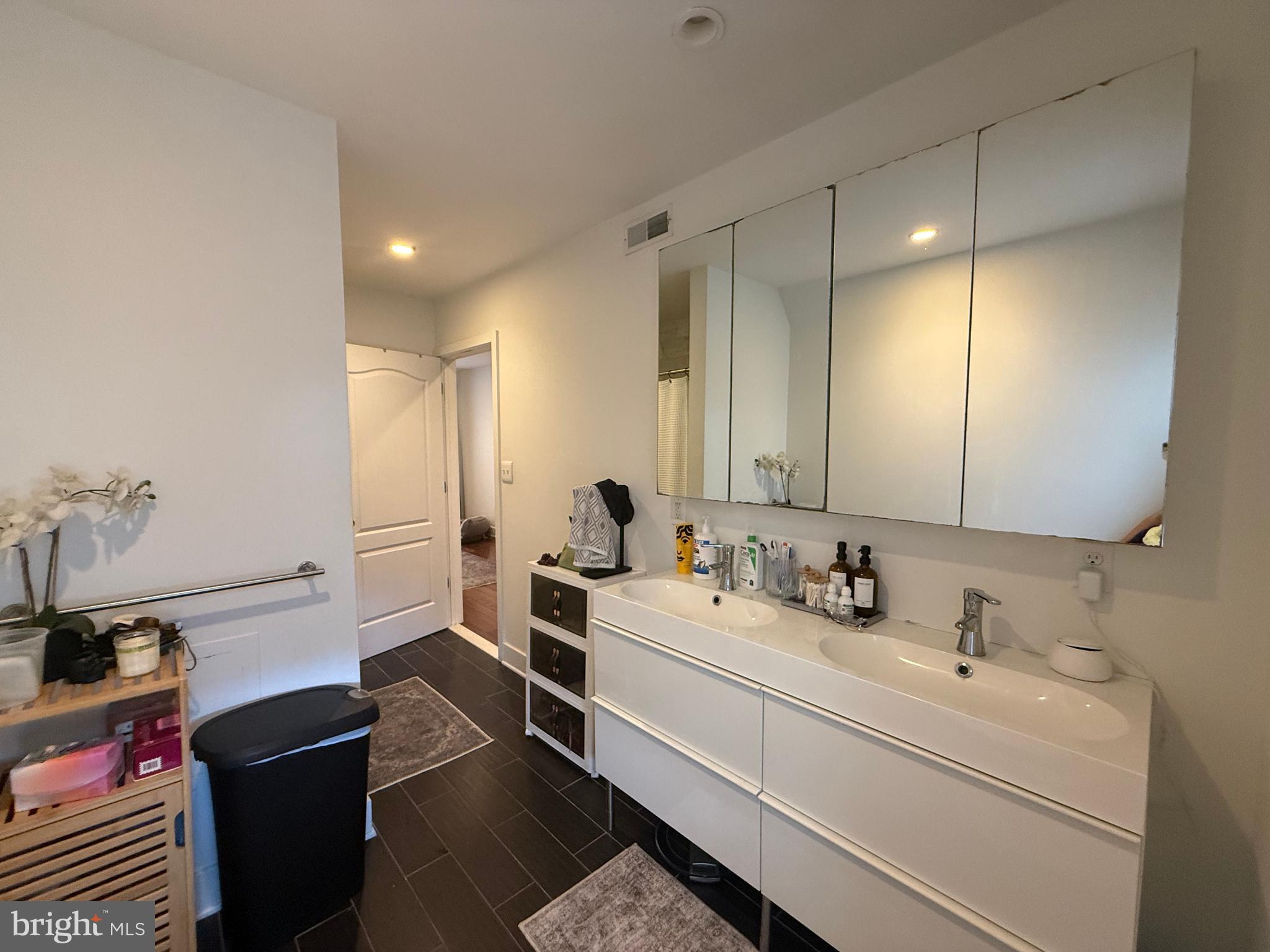 1533 Swain Street Philadelphia, PA 19130 - Photo 28 of 36