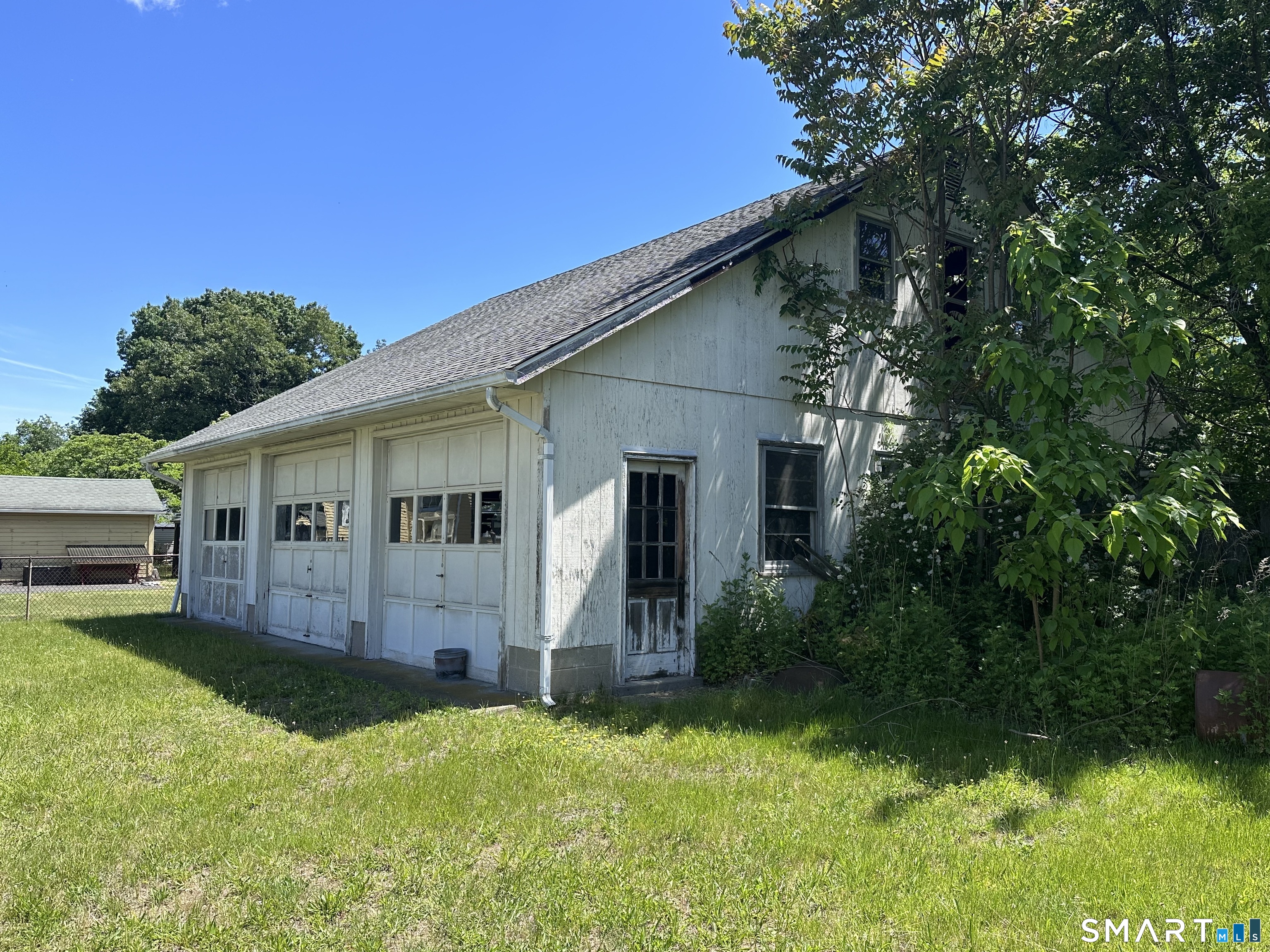 258 South Cherry Street Wallingford, CT 06492 - Photo 3 of 4