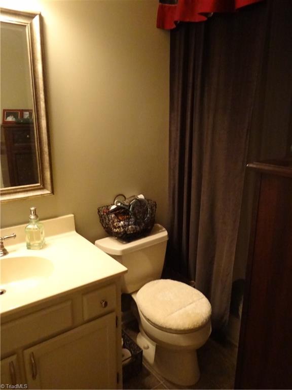 2207 Acorn Ridge Road Greensboro, NC 27407 - Photo 14 of 18 Gallery Image 14