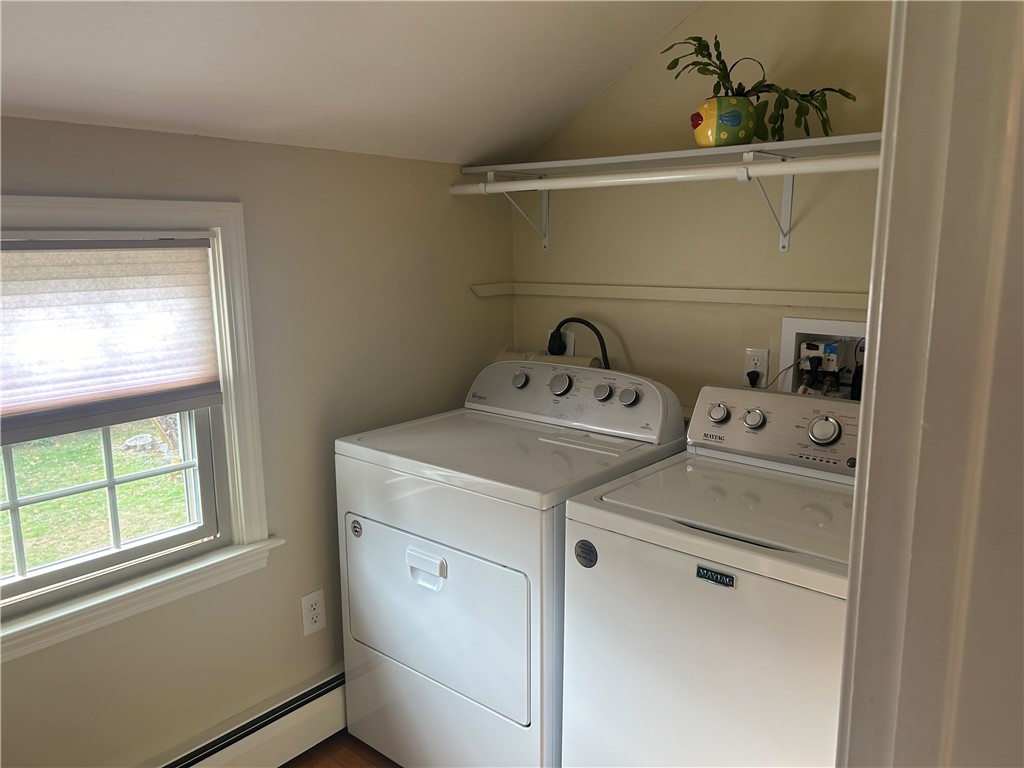 7 Boulevard East Middletown, RI 02842 - Photo 15 of 23