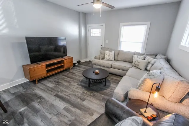 $259,999 | 811 Iowa Street, Indianapolis, IN 46203