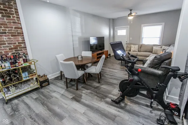 $259,999 | 811 Iowa Street, Indianapolis, IN 46203