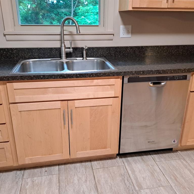 120 Rothen Avenue Butler, PA 16001 - Photo 8 of 38 New dishwasher
