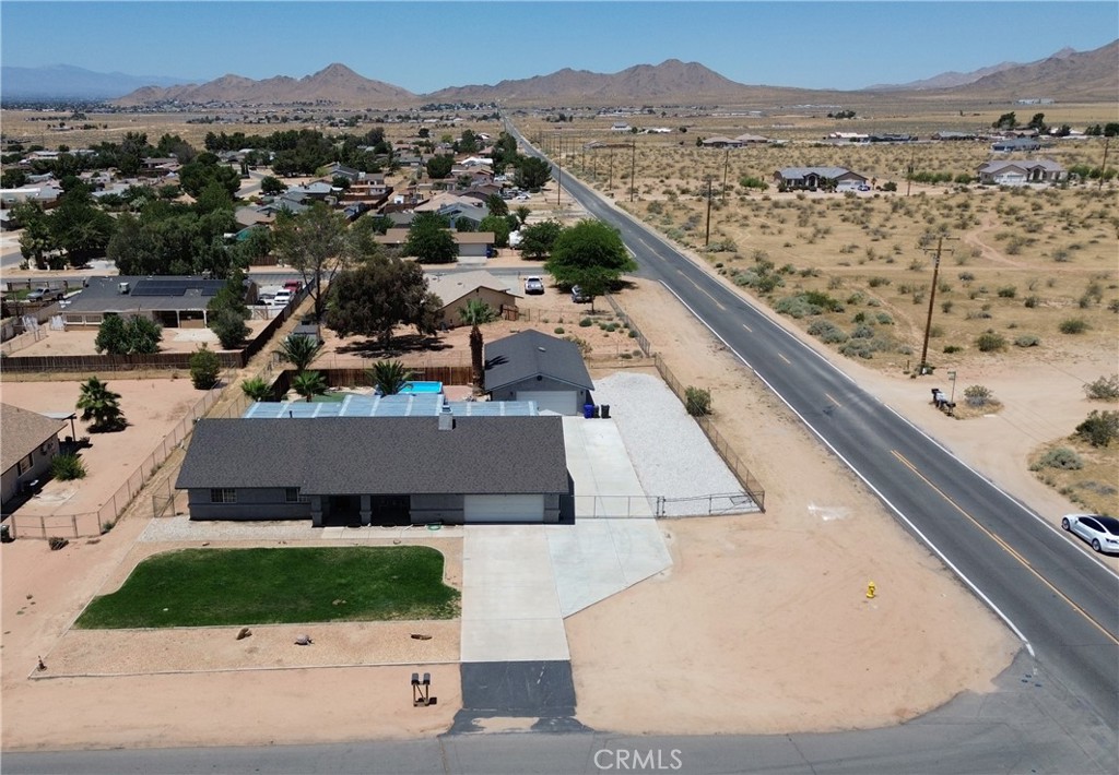 16830 Ocotilla Road Apple Valley, CA 92307 - Photo 5 of 59