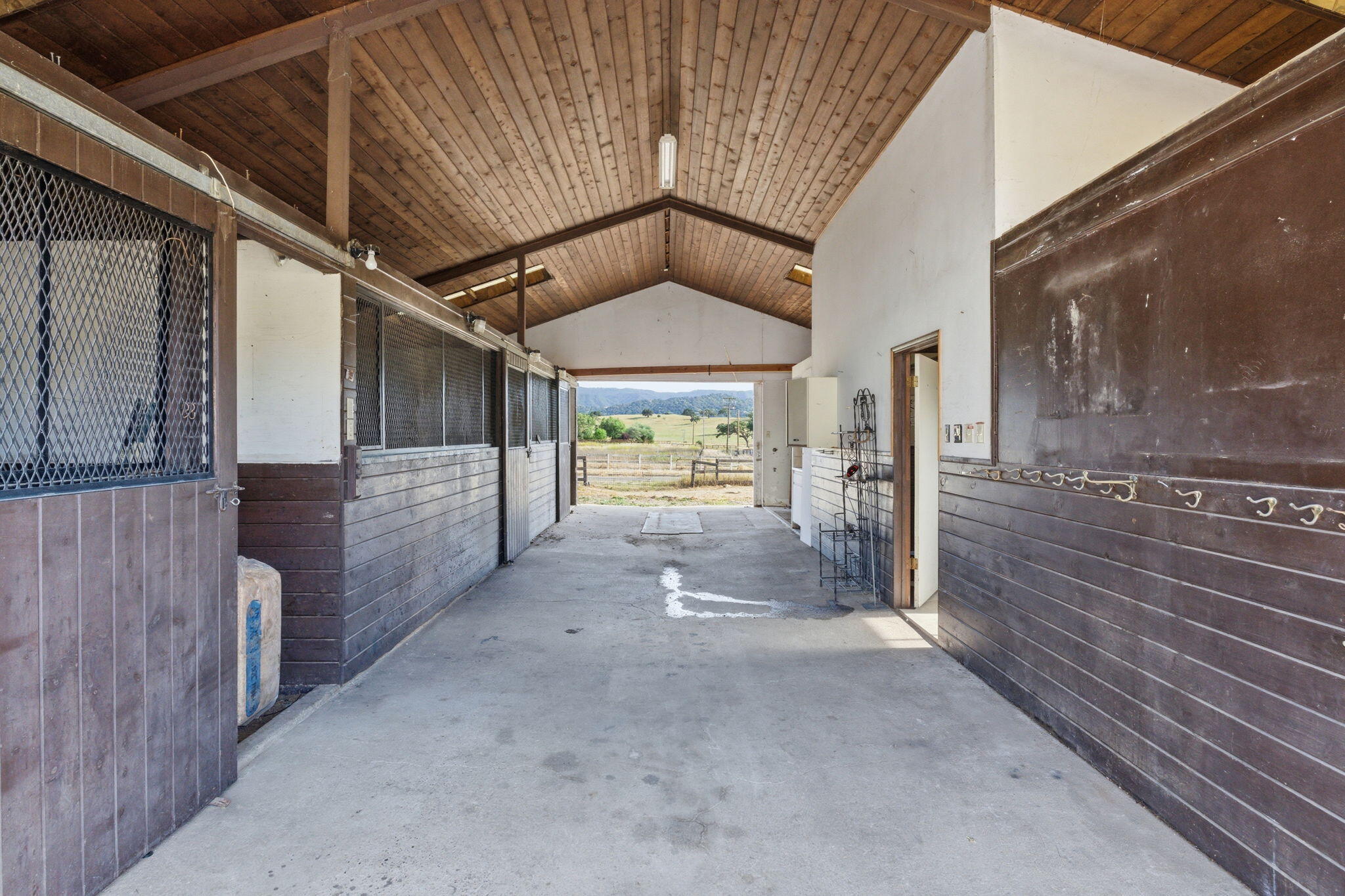795 Entrance Road Solvang, CA 93463 - Photo 19 of 75 12-web-or-mls-795 Entrance Rd 133