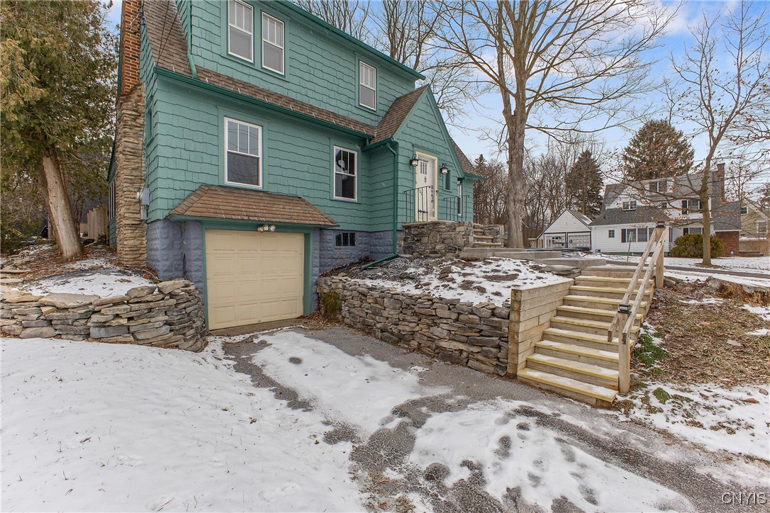 300 Jamesville Road DeWitt, NY 13214 - Photo 2 of 40