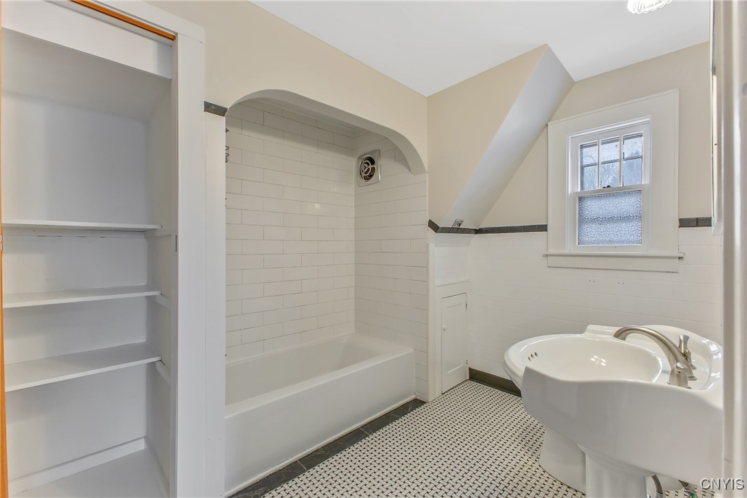 300 Jamesville Road DeWitt, NY 13214 - Photo 31 of 40