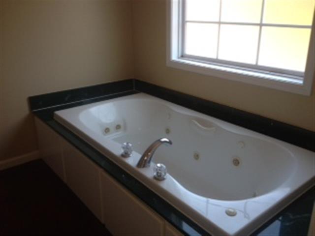 521 Old State Rte 76 Dover, TN 37058 - Photo 7 of 13 Master Bath