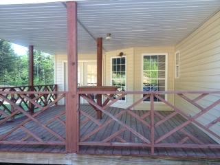 521 Old State Rte 76 Dover, TN 37058 - Photo 10 of 13 Great outdoor entertaining area on the back of the home