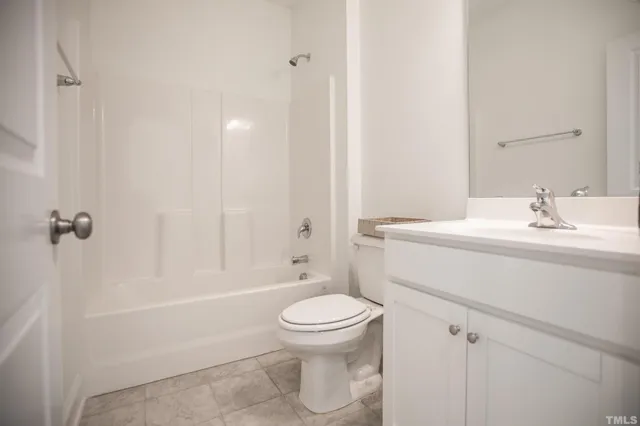 $2,390 | 2845 Dallas Valley Lane, Apex, NC 27502