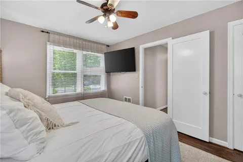 $295,000 | 8139 Woodward, Overland Park, KS 66204
