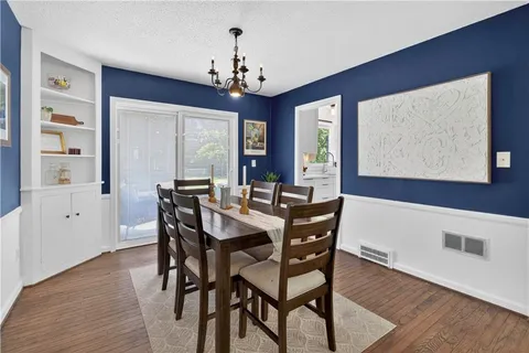 $295,000 | 8139 Woodward, Overland Park, KS 66204