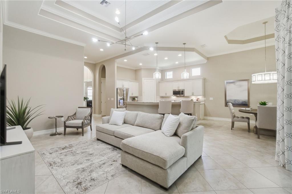 7291 Acorn Way Naples, FL 34119 - Photo 2 of 30