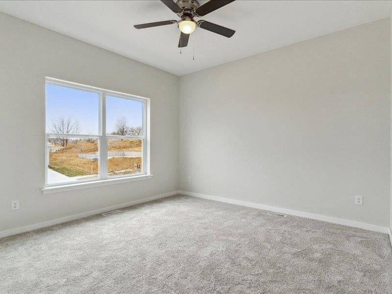 424 Galileo Drive Riverside, IA 52327 - Photo 16 of 32 Gallery Image 16