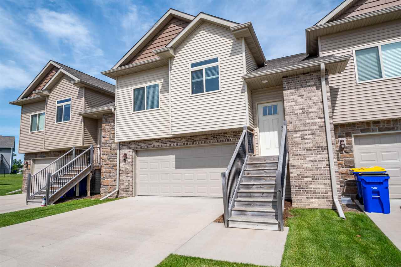 202 Prairie Rose Place Solon, IA 52333 - Photo 2 of 25 Gallery Image 2