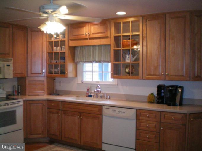 95 Old Solomons Island Road Lothian, MD 20711 - Photo 22 of 30 Kitchen