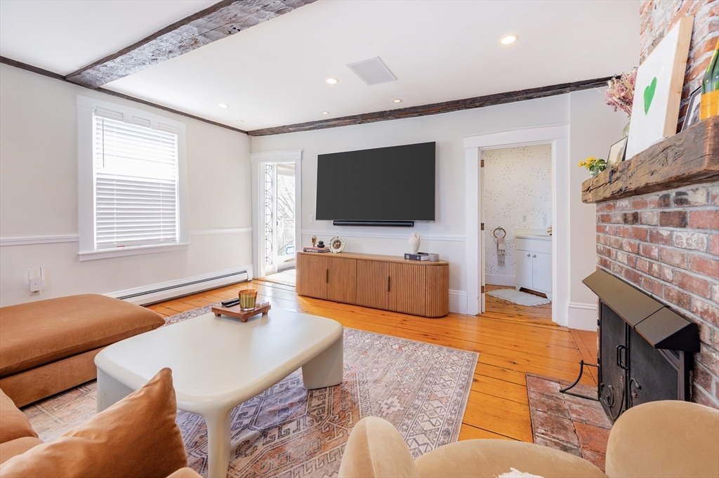 108 Front Street Marblehead, MA 01945 - Photo 11 of 36