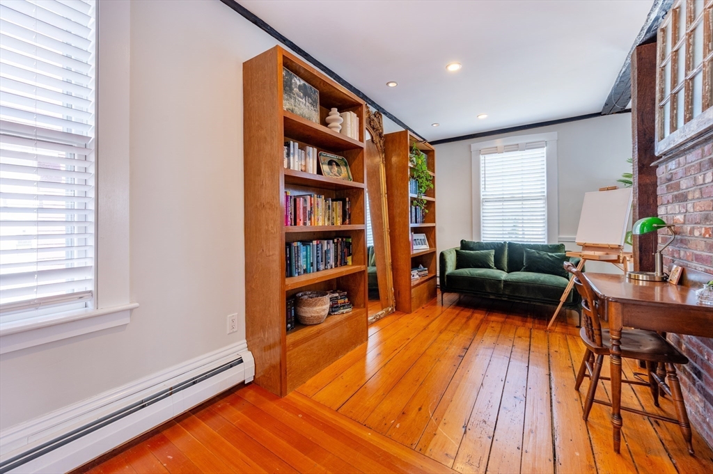 108 Front Street Marblehead, MA 01945 - Photo 16 of 36