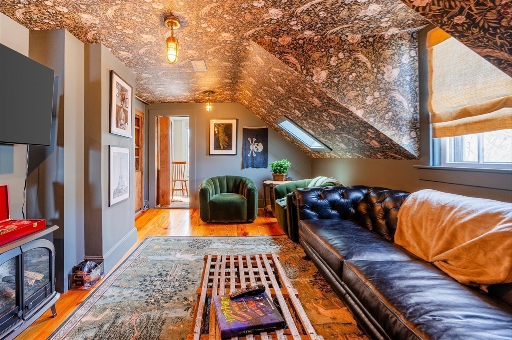 108 Front Street Marblehead, MA 01945 - Photo 31 of 36