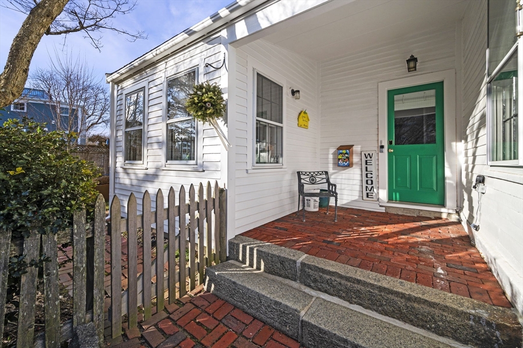 108 Front Street Marblehead, MA 01945 - Photo 5 of 36