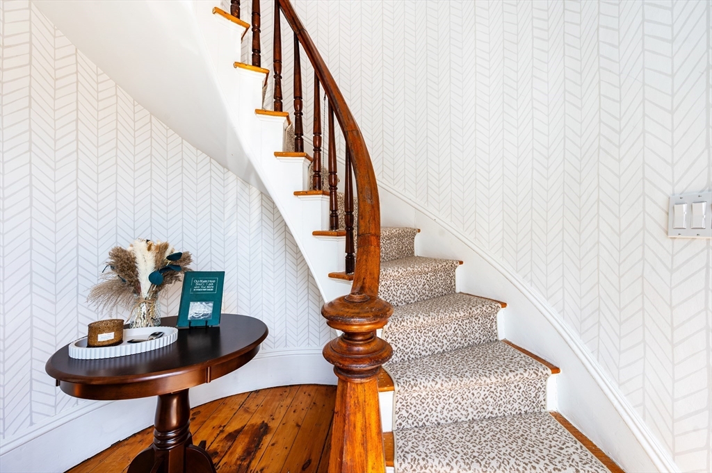 108 Front Street Marblehead, MA 01945 - Photo 6 of 36