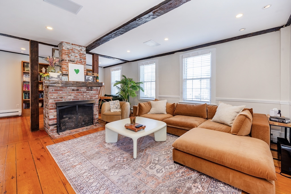 108 Front Street Marblehead, MA 01945 - Photo 8 of 36