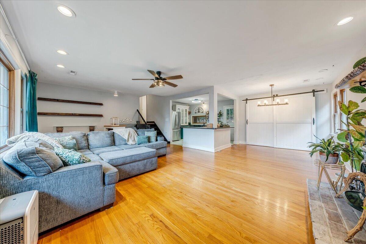 731 Eddies Road Salem, VA 24153 - Photo 10 of 48 Expansive living room/gleaming hardwoods