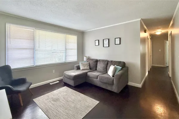 $1,800 | 2755 Louise Drive, North Charleston, SC 29405