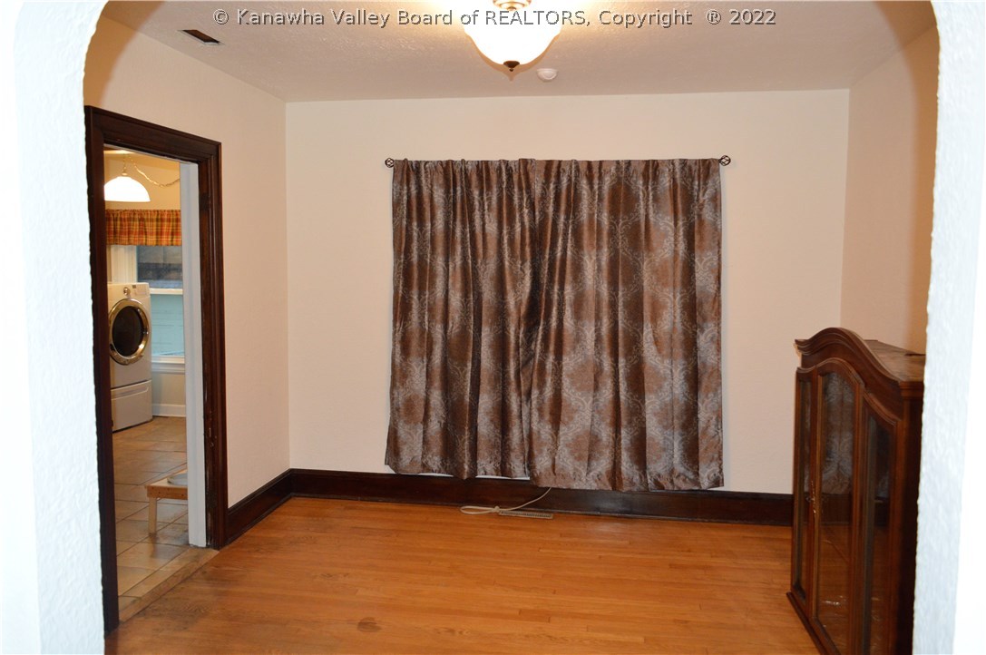 709 Spring Street St. Albans, WV 25177 - Photo 8 of 21 Gallery Image 8