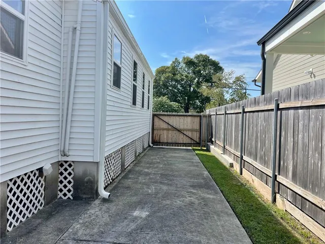 $2,000 | 216 Maple Ridge Drive, Metairie, LA 70001