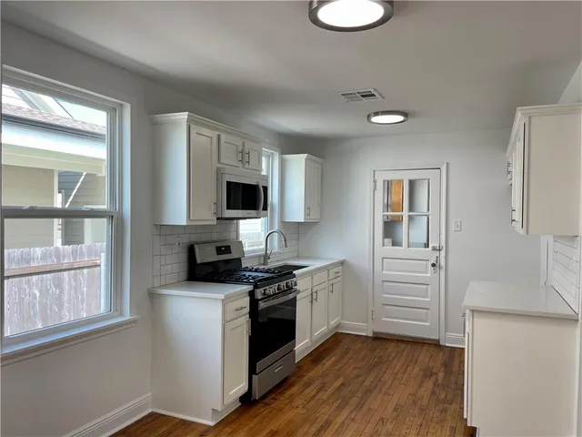 $2,000 | 216 Maple Ridge Drive, Metairie, LA 70001