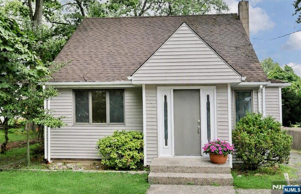 515 North Monroe Street Ridgewood, NJ 07450 - Photo 1 of 35 Gallery Image 1