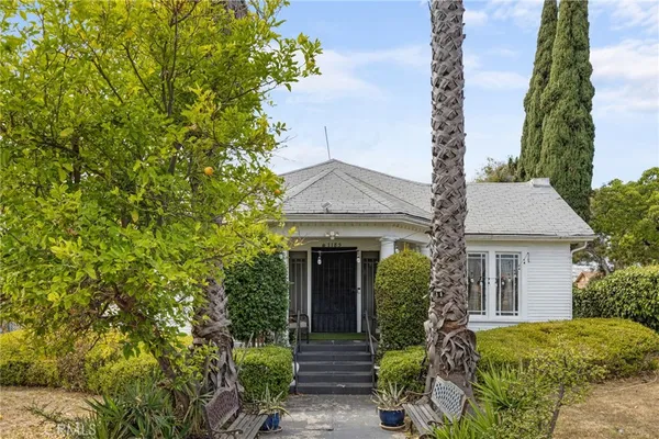 $1,290,000 | 1185 North Edgemont Street, Los Angeles, CA 90029