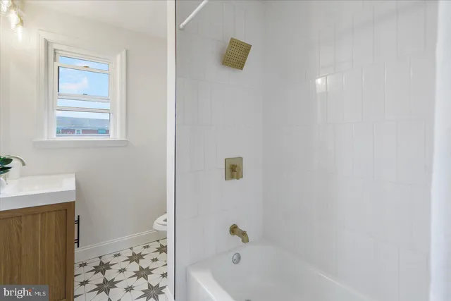 $259,999 | 2210 Walshire Avenue, Baltimore, MD 21214