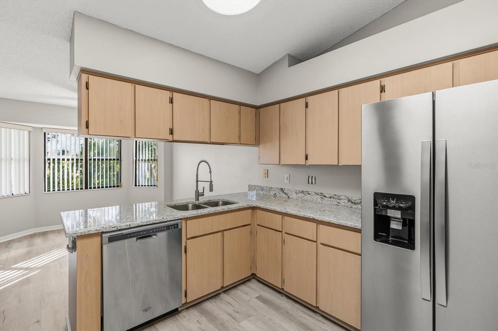 6142 Wade Street Leesburg, FL 34748 - Photo 7 of 32