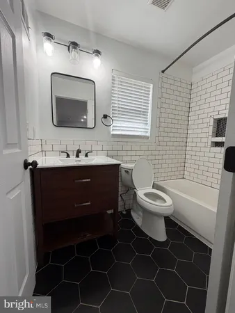 $2,600 | 6609 Patterson Street, Riverdale, MD 20737