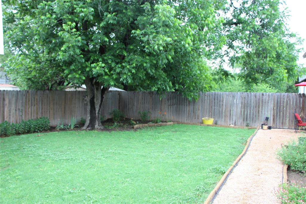 800 Griffin Road Albany, TX 76430 - Photo 13 of 15 a view of a back yard