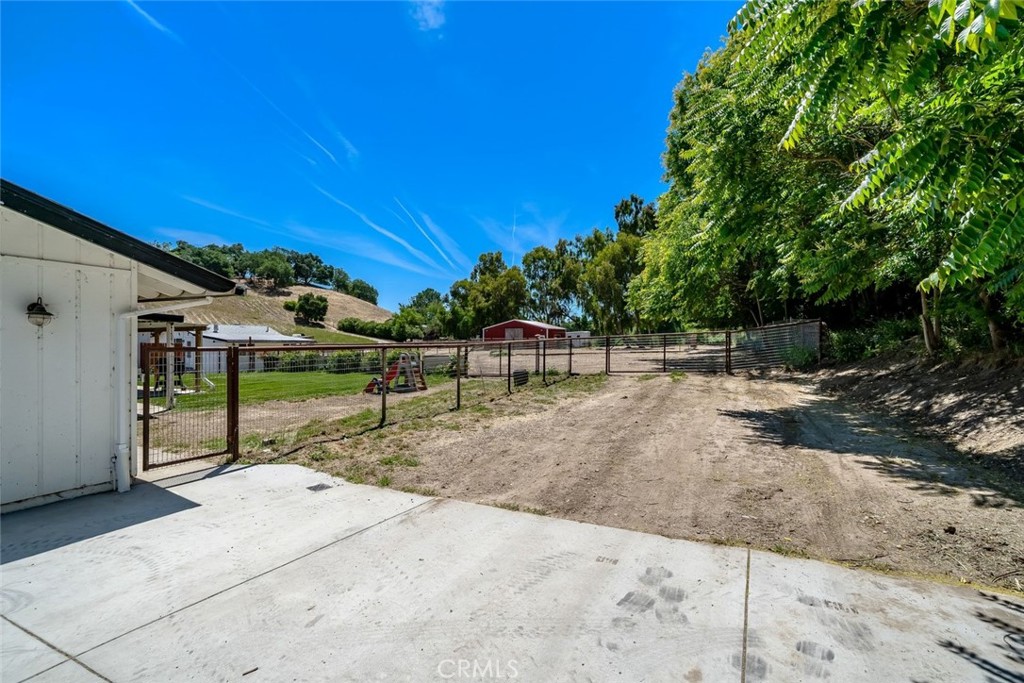 6115 Portola Road Atascadero, CA 93422 - Photo 47 of 64